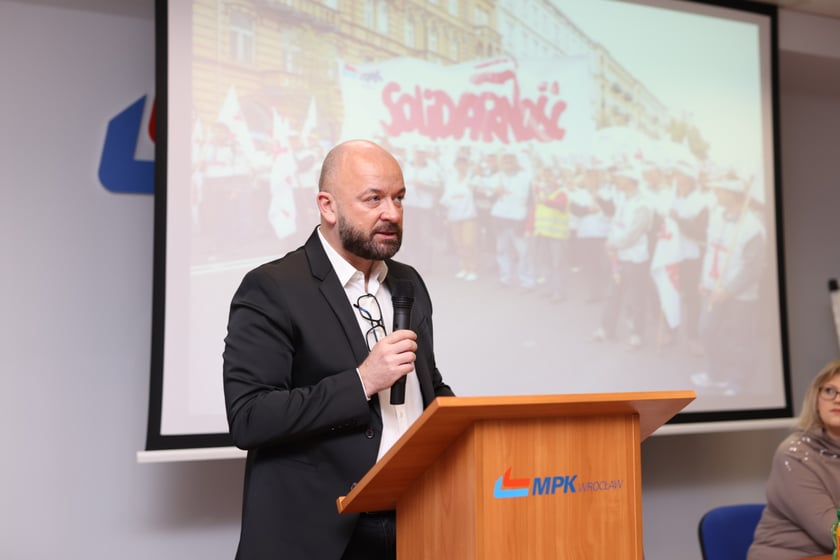 Walny zjazd delegatów NZSS Solidarność MPK Wrocław w zajezdni przy ul. Obornickiej