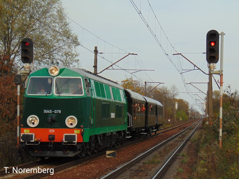 Historyczny pociąg na Dolnym Śląsku