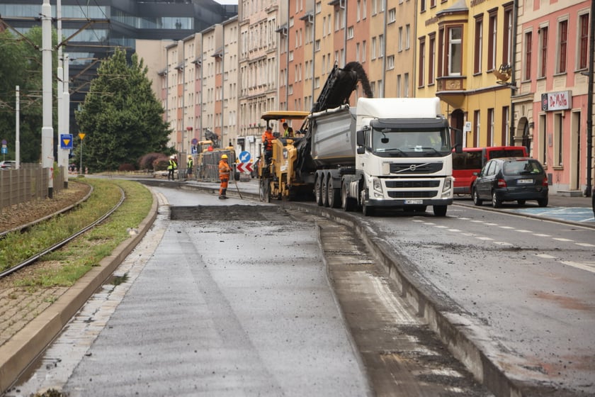 24 czerwca - pierwszy dzień wymiany sieci ciepłowniczej pod ulicą Kazimierza Wielkiego