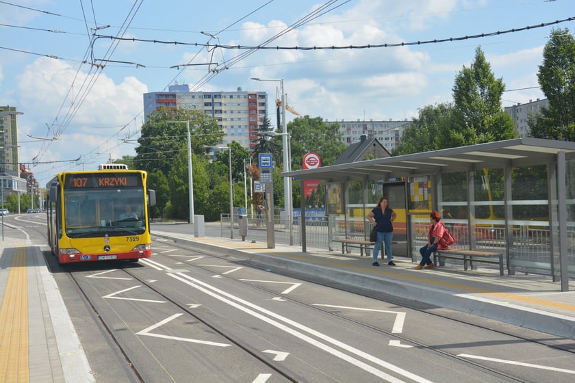 Przejazd autobusem 106 po TAT, 22 lipca 2023