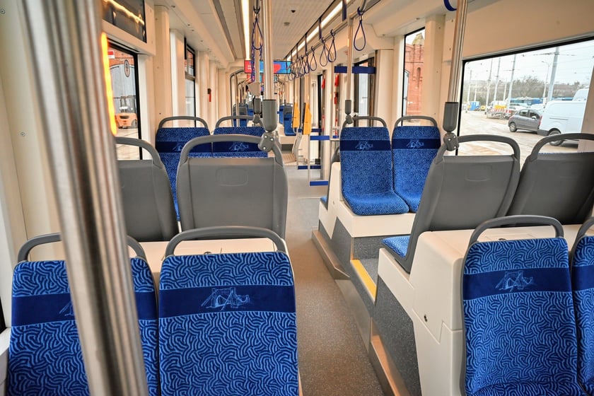 Wnętrze Pesy Twist 146N o numerze 3401 - pierwszego tego typu tramwaju w MPK Wrocław.