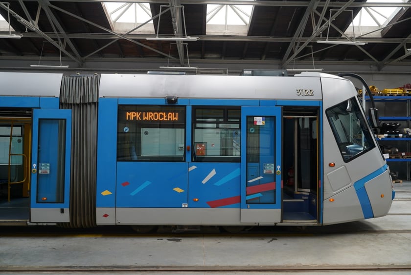 Dwukierunkowe tramwaje Skoda 19T przejdą gruntowną modernizację.