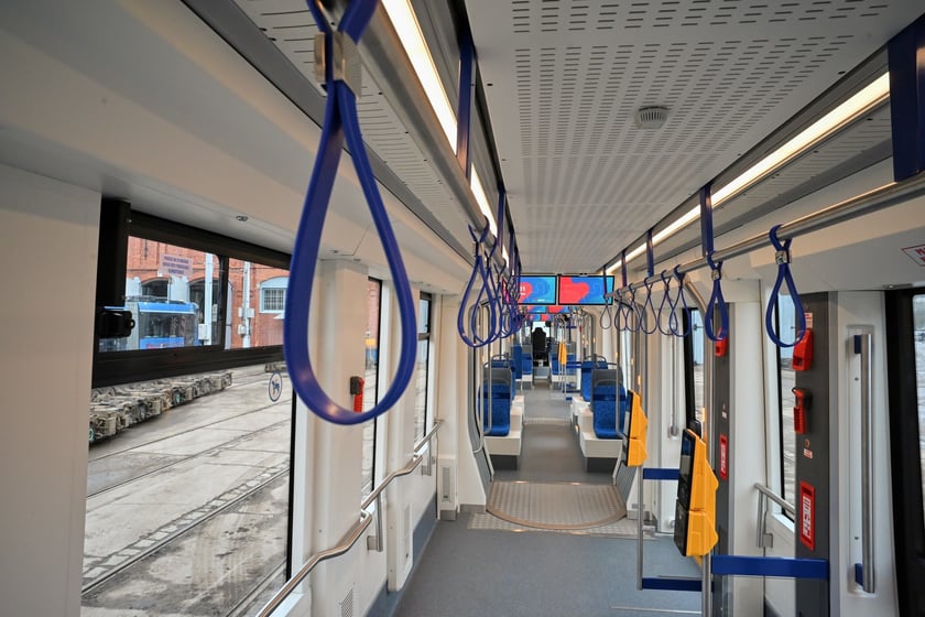 Wnętrze wrocławskiej Pesy Twist 146N.