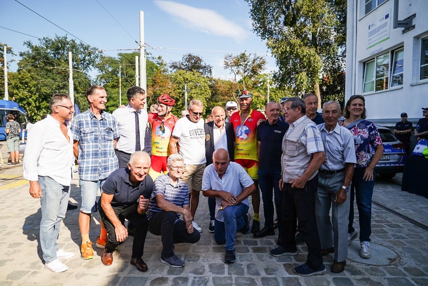 Uroczystość nadania tramwajowi imienia Ryszarda Szurkowskiego, 7 sierpnia 2024, zajezdnia Borek