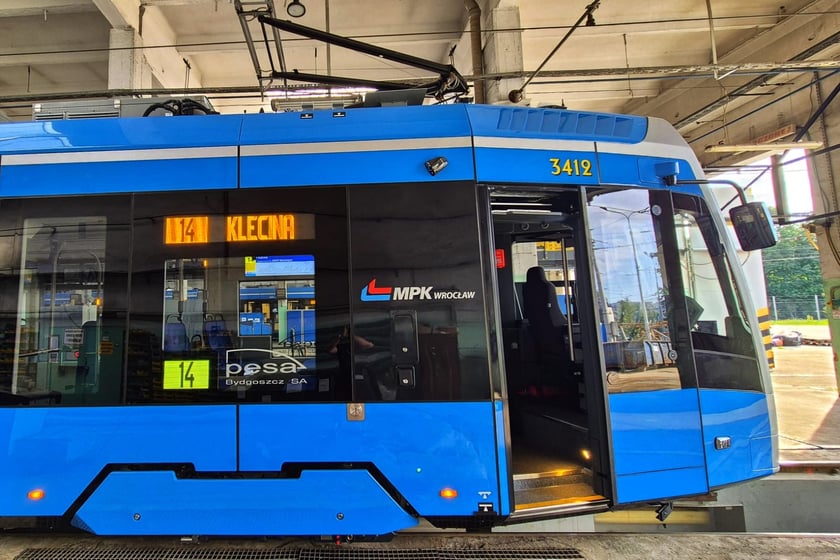 Pesa Twist 146N (numer boczny: 3412)