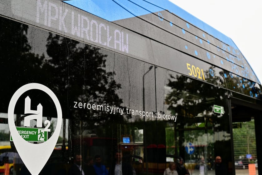 Autobus wodorowy marki Arthur na testach w MPK Wrocław