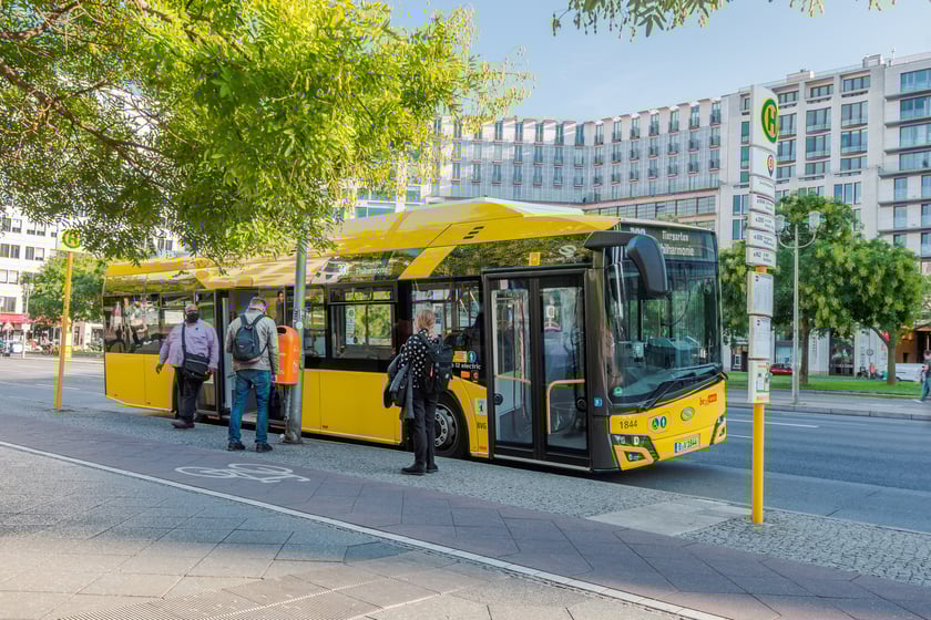 Tak autobusy Solaris Urbino electric prezentują się w różnych europejskich miastach