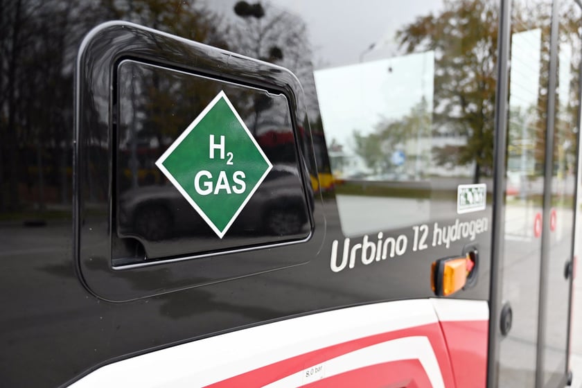 Solaris Urbino 12 hydrogen w zajezdni MPK Wrocław
