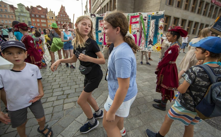 Lelefant Wrocław Rynek parada 2022