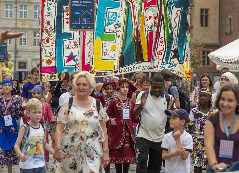Lelefant Wrocław Rynek parada 2022