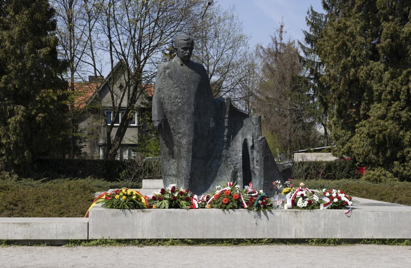 Pomnik Wojciecha Korfantego we Wrocławiu