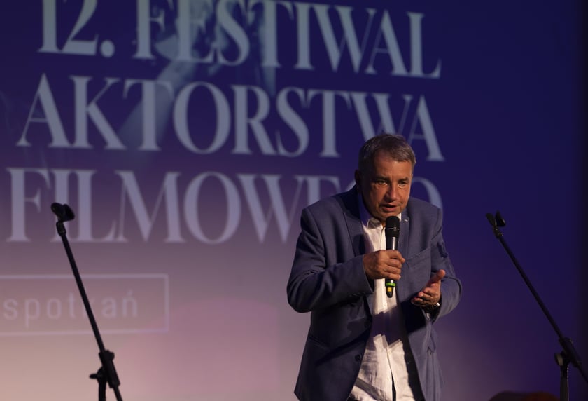 Gala kończąca festiwale: Reżyserii Filmowej i Aktorstwa Filmowego odbyła się we Wrocławiu w czwartek wieczorem, 1 czerwca. Na zdjęciu Waldemar Krzystek