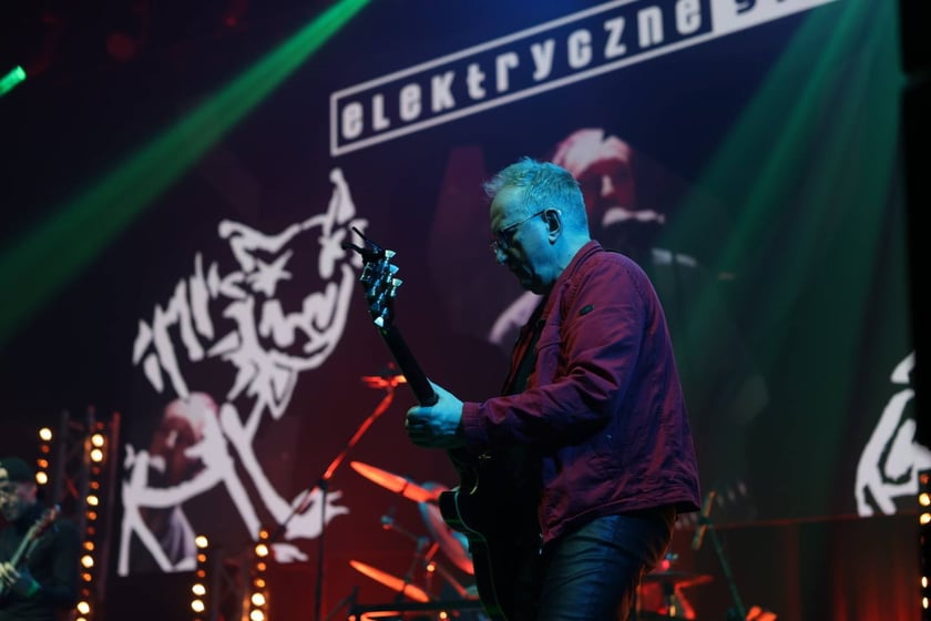 Zagrały gwiazdy IRA, Elektryczne Gitary i T.Love. wROCK for Freedom w Hali Stulecia