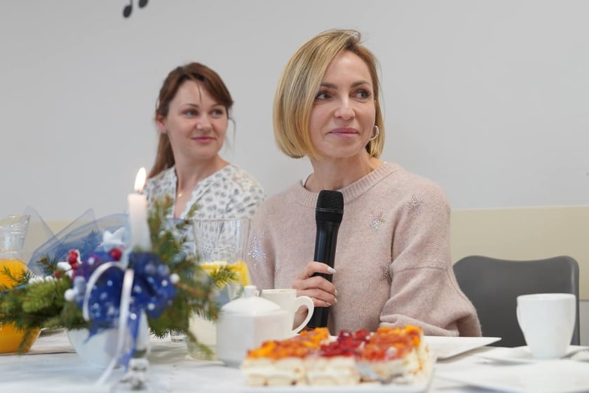 Anna Wyszkoni spotkała się z seniorami w Dziennym Domu Pomocy przy Skoczylasa 8 w Leśnicy