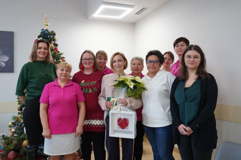 Anna Wyszkoni spotkała się z seniorami w Dziennym Domu Pomocy przy Skoczylasa 8 w Leśnicy