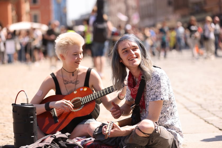 Gitarzyści na wrocławskim rynku. Gitarowy Rekord Świata 2024