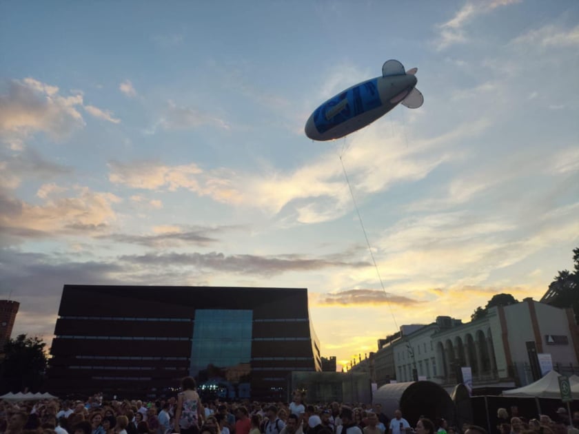 Koncert ZAZ i Sary James na pl. Wolności z okazji Święta Wrocławia
