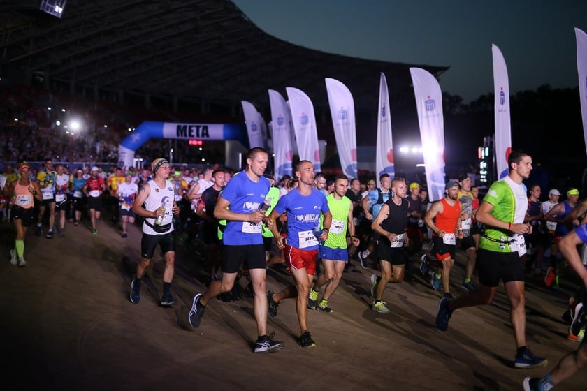 8. PKO Nocny Wrocław Półmaraton i PKO Wieczorny Bieg Rodzinny