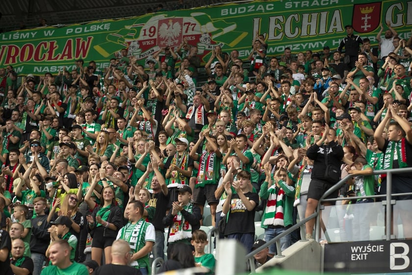 mecz Śląsk Wrocław  Lechia Gdańsk 10 września Tarczyński Arena Wrocław zdjęcia, galeria kibiców