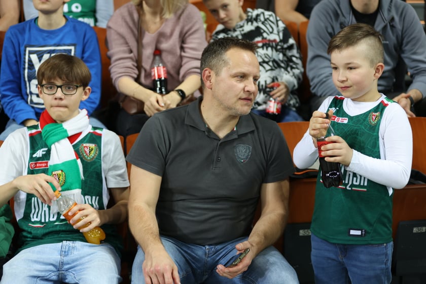 Zdjęcie z niedzielnego meczu koszykarskiego Śląska Wrocław w Hali Stulecia