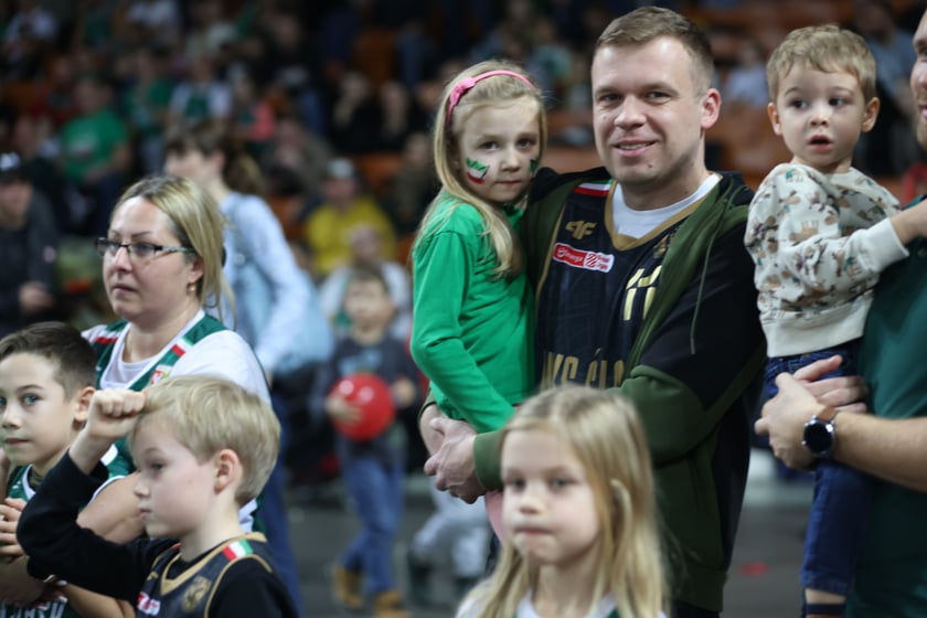 Zdjęcie z niedzielnego meczu koszykarskiego Śląska Wrocław w Hali Stulecia