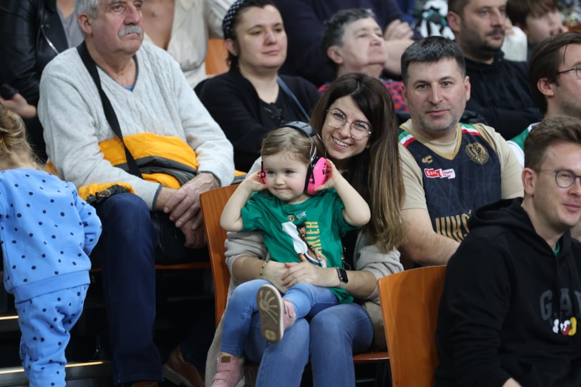 Zdjęcie z niedzielnego meczu koszykarskiego Śląska Wrocław w Hali Stulecia