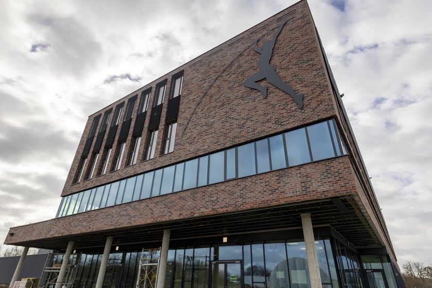 Wielofunkcyjna hala sportowa przy ul. Kłokoczyckiej we Wrocławiu