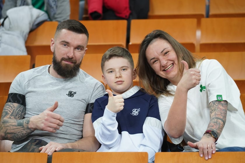 Ale emocje! Wrocławscy kibice nie mają sobie równych! Dużo zdjęć z koszykarskiego święta w Hali Stulecia