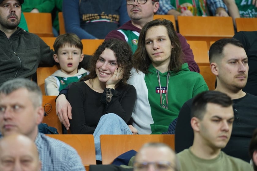 Ale emocje! Wrocławscy kibice nie mają sobie równych! Dużo zdjęć z koszykarskiego święta w Hali Stulecia