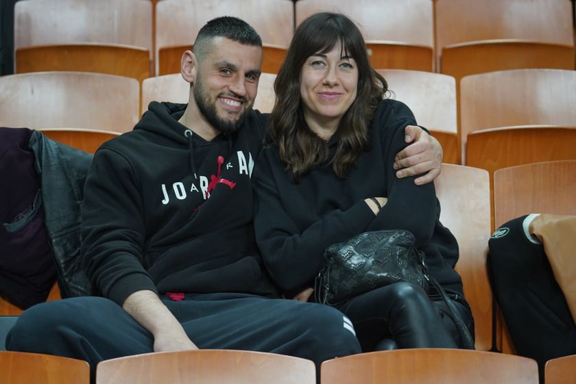 Ale emocje! Wrocławscy kibice nie mają sobie równych! Dużo zdjęć z koszykarskiego święta w Hali Stulecia