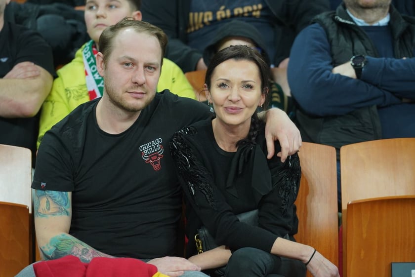 Ale emocje! Wrocławscy kibice nie mają sobie równych! Dużo zdjęć z koszykarskiego święta w Hali Stulecia