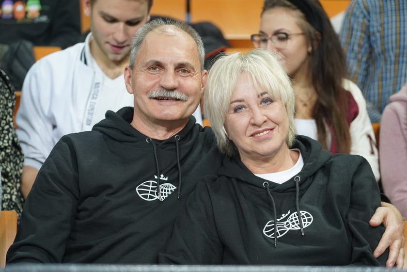 Ale emocje! Wrocławscy kibice nie mają sobie równych! Dużo zdjęć z koszykarskiego święta w Hali Stulecia