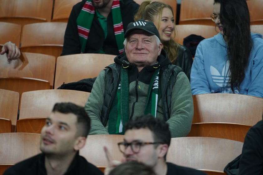Ale emocje! Wrocławscy kibice nie mają sobie równych! Dużo zdjęć z koszykarskiego święta w Hali Stulecia