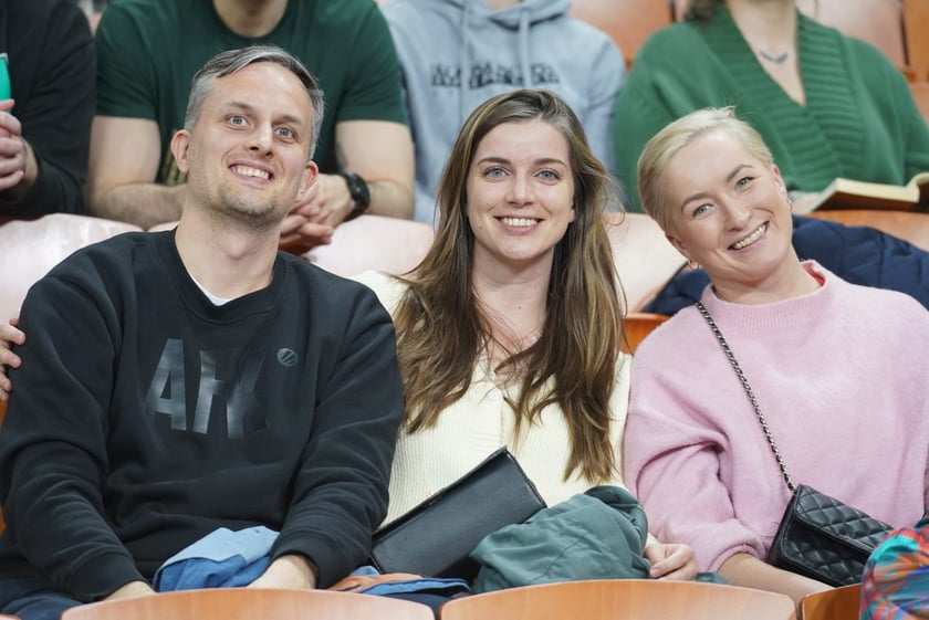 Ale emocje! Wrocławscy kibice nie mają sobie równych! Dużo zdjęć z koszykarskiego święta w Hali Stulecia