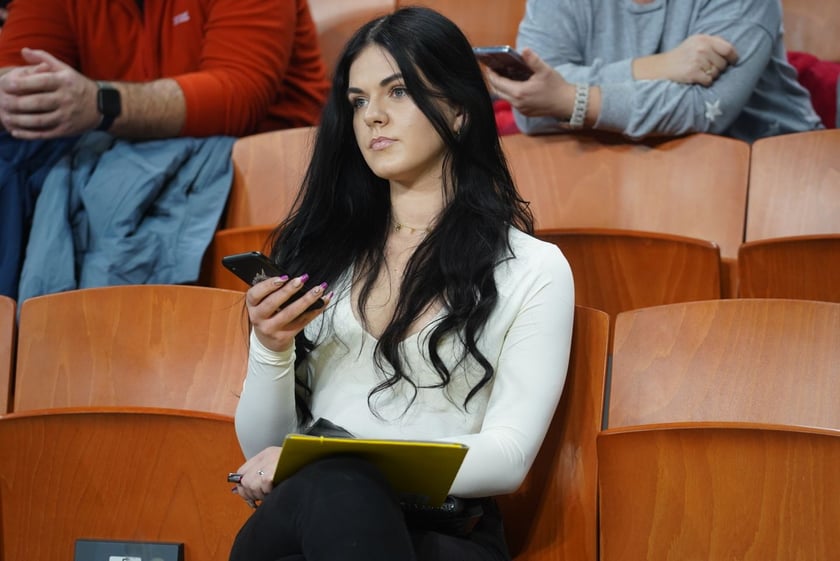 Ale emocje! Wrocławscy kibice nie mają sobie równych! Dużo zdjęć z koszykarskiego święta w Hali Stulecia