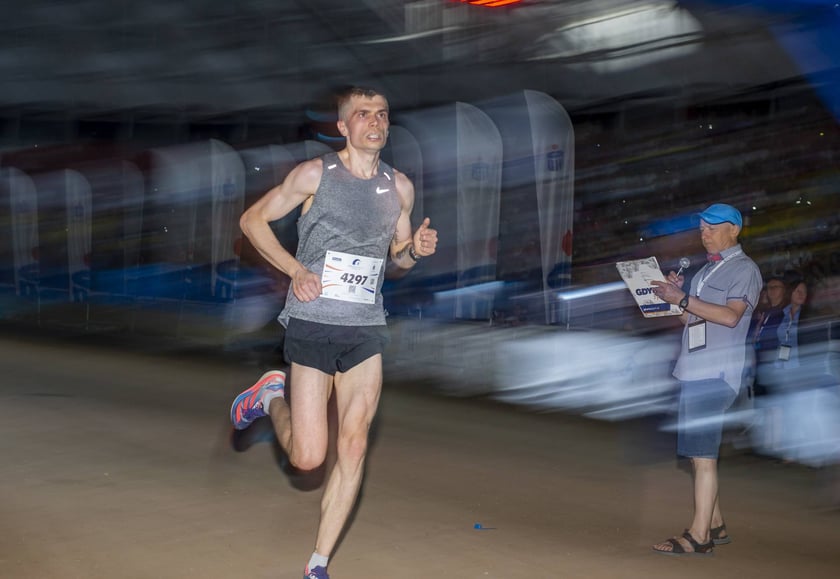 8. Nocny Wrocław Półmaraton