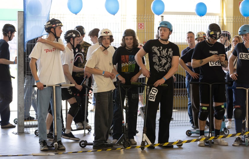 Zawody MC Scoot Dżem w wyczynowej jeździe na hulajnodze odbyły się w Centrum Sportów Ekstremalnych przy ul. Legnickiej 65