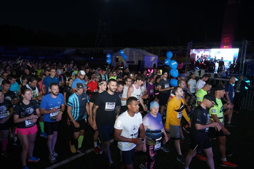 9. Nocny Wrocław Półmaraton - zdjęcia uczestników, 17 czerwca 2023 r.