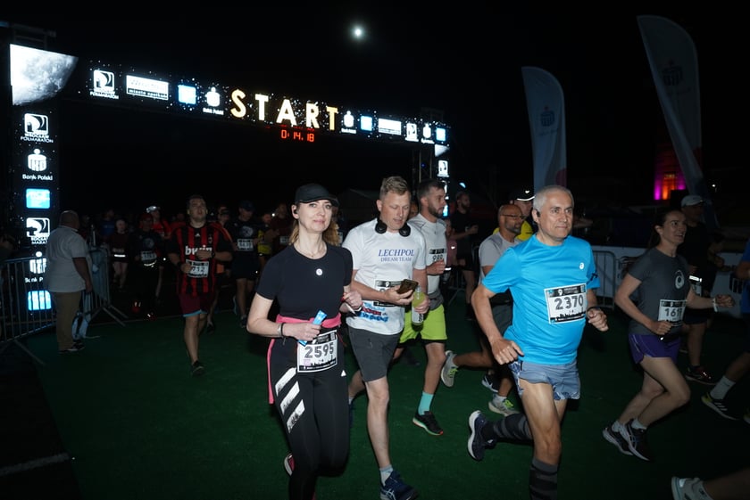 9. Nocny Wrocław Półmaraton - zdjęcia uczestników, 17 czerwca 2023 r.