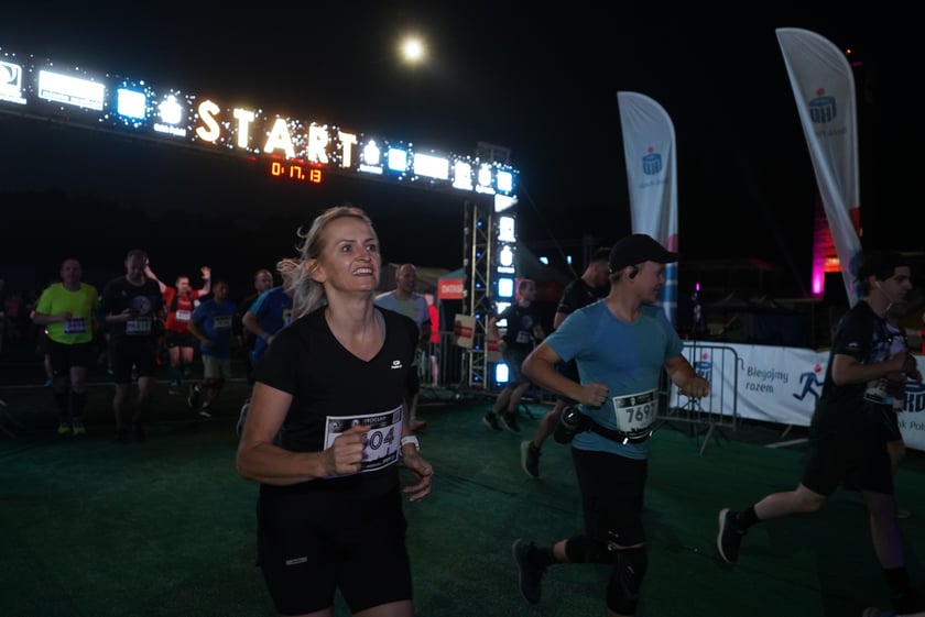 9. Nocny Wrocław Półmaraton - zdjęcia uczestników, 17 czerwca 2023 r.