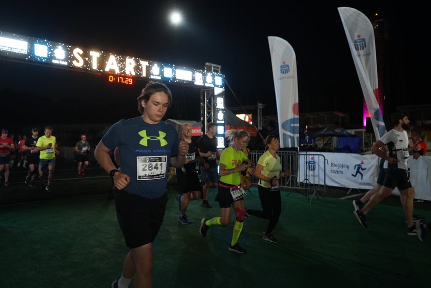 9. Nocny Wrocław Półmaraton - zdjęcia uczestników, 17 czerwca 2023 r.