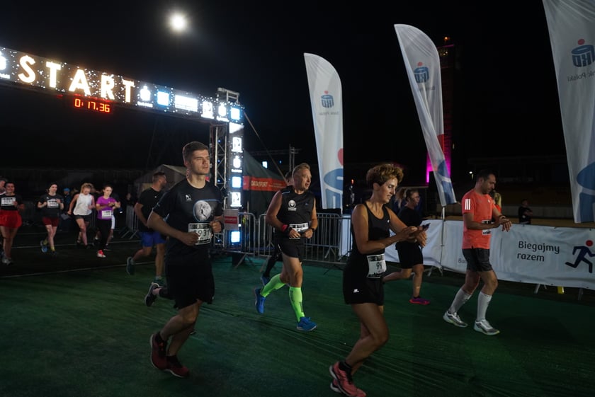 9. Nocny Wrocław Półmaraton - zdjęcia uczestników, 17 czerwca 2023 r.