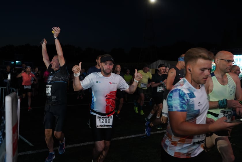 9. Nocny Wrocław Półmaraton - zdjęcia uczestników, 17 czerwca 2023 r.