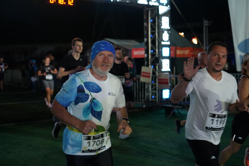 9. Nocny Wrocław Półmaraton - zdjęcia uczestników, 17 czerwca 2023 r.