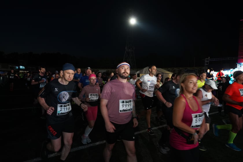 9. Nocny Wrocław Półmaraton - zdjęcia uczestników, 17 czerwca 2023 r.