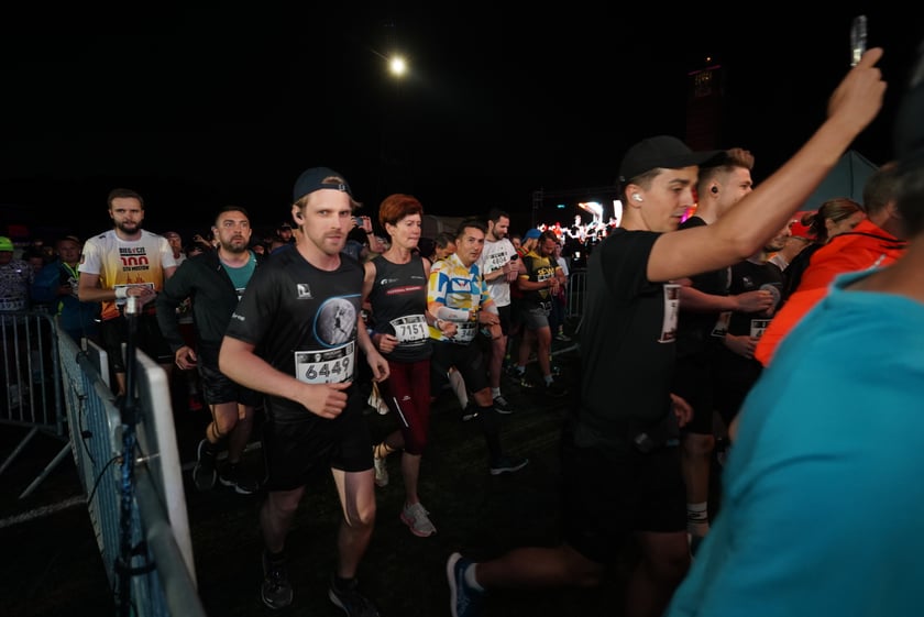 9. Nocny Wrocław Półmaraton - zdjęcia uczestników, 17 czerwca 2023 r.