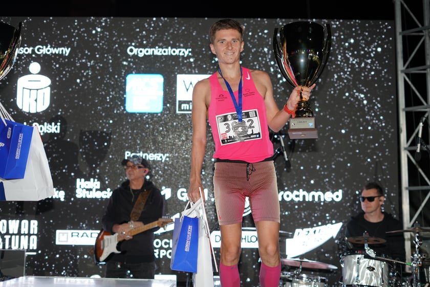 9. Nocny Wrocław Półmaraton - zdjęcia uczestników, 17 czerwca 2023 r.