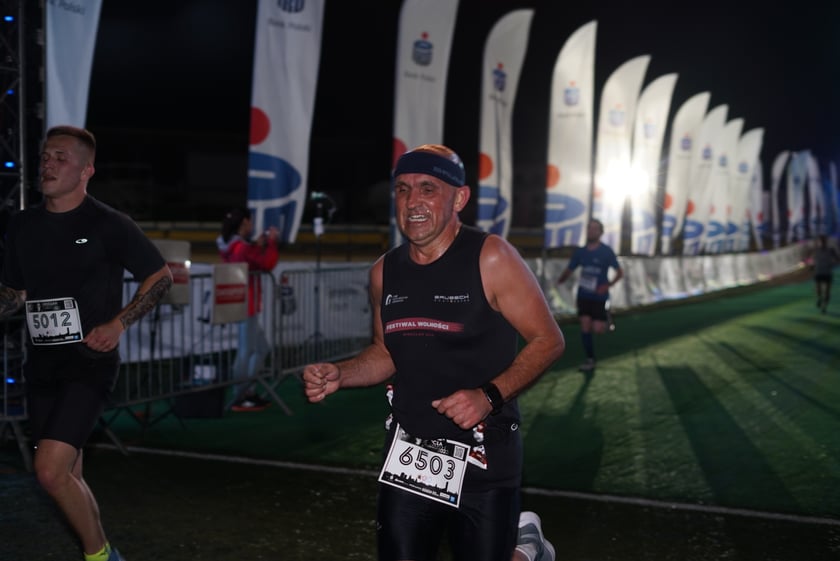 9. Nocny Wrocław Półmaraton - zdjęcia uczestników, 17 czerwca 2023 r.