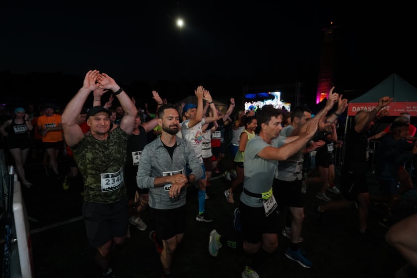 9. Nocny Wrocław Półmaraton - zdjęcia uczestników, 17 czerwca 2023 r.