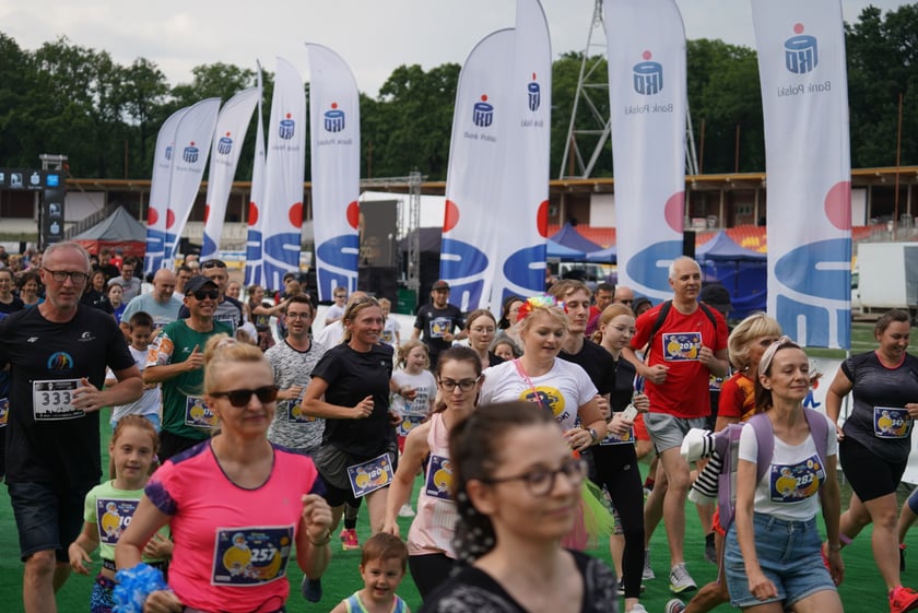 Uczestnicy Biegu Rodzinnego we Wrocławiu